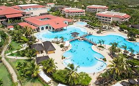 The Signature Level at Grand Palladium Imbassaí Resort&Spa